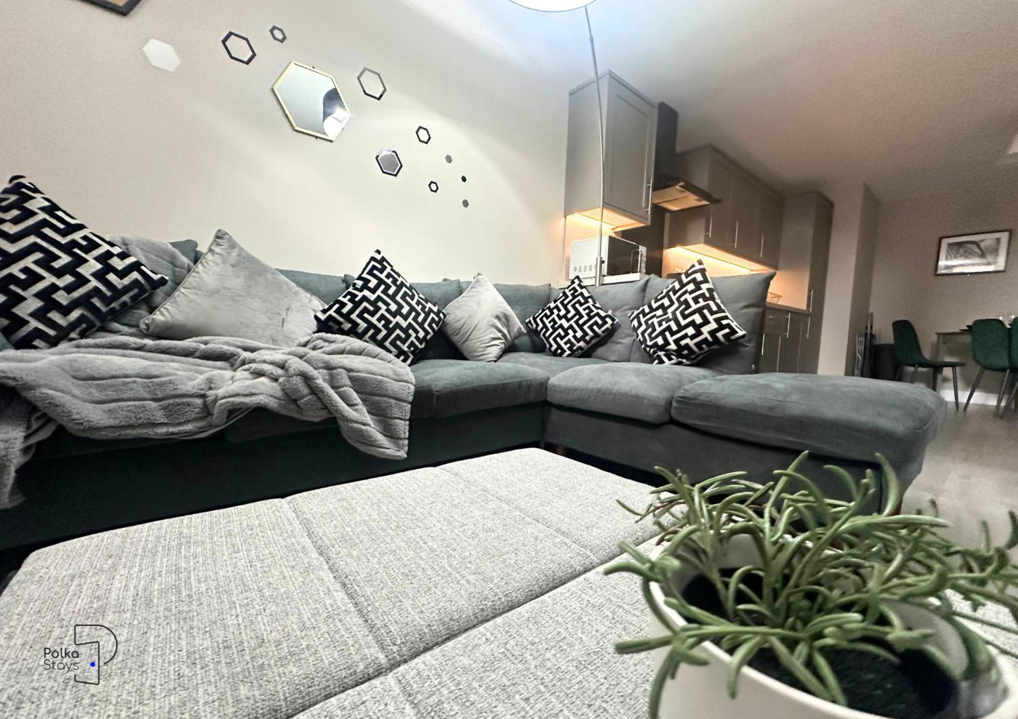Hanley, Stoke - Modern Spacious Apartments By Polkastays Esterno foto