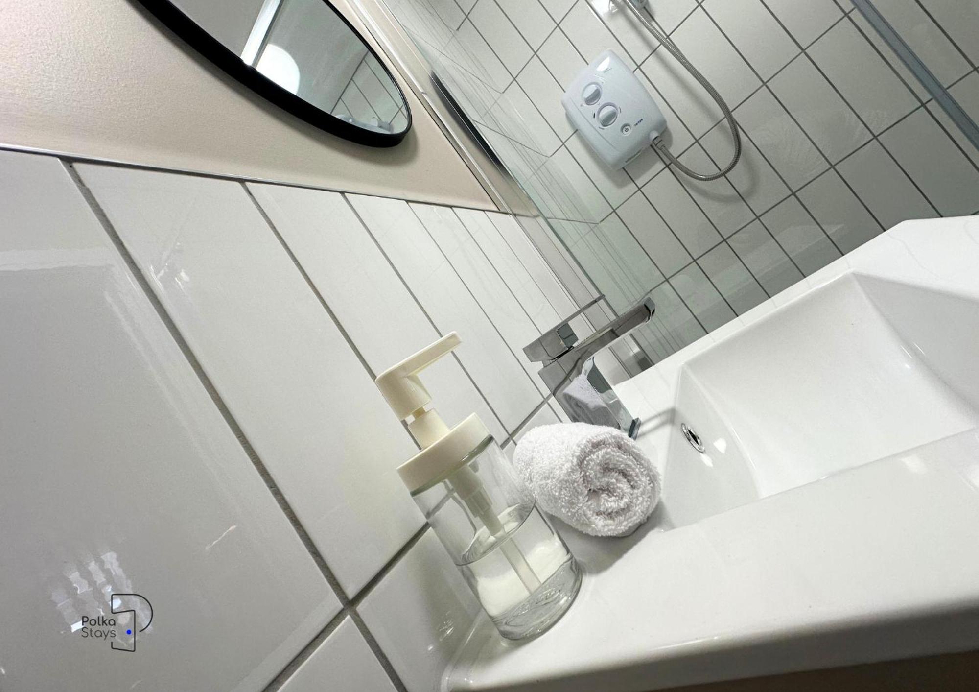Hanley, Stoke - Modern Spacious Apartments By Polkastays Esterno foto